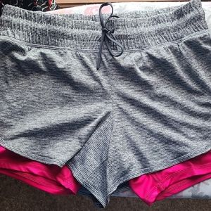 AVIA WOMEN'S GRAY AND PINK DOUBLE LAYERED SHORTS SIZE MEDIUM 8/10